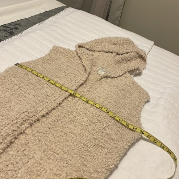 Rachel Zoe Sleeveless Cardigan with Hoodie - Picture 11 of 14